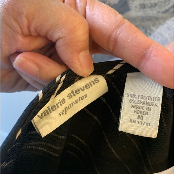Valerie Stevens Medium Wrap Dress Black Ivory - Picture 9 of 9